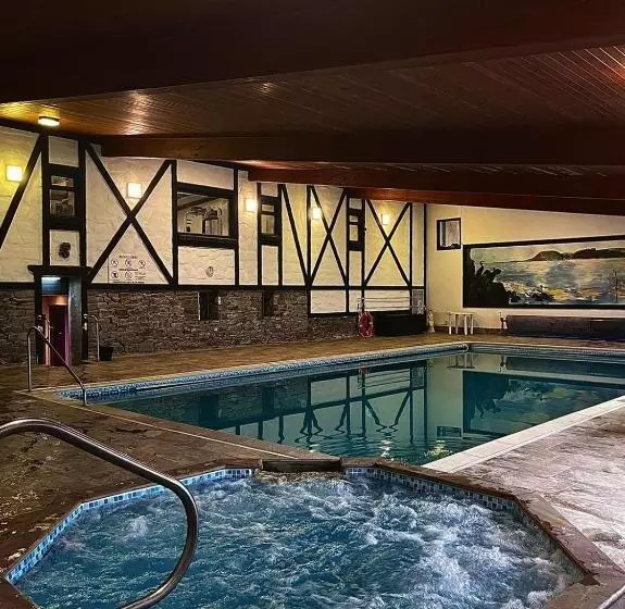 Hotel Three Rivers