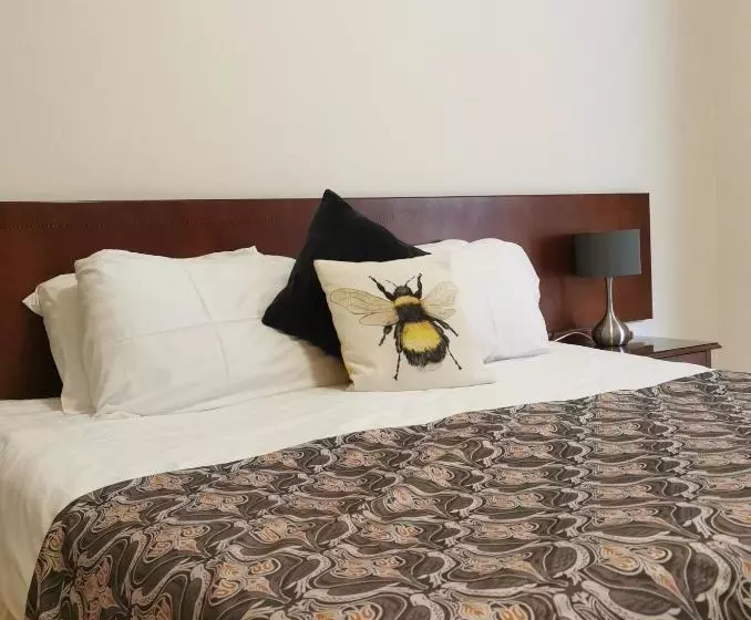 Hotel Three Rivers