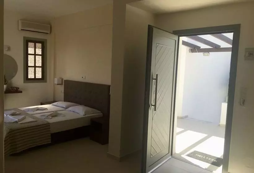 Oleander Apartments