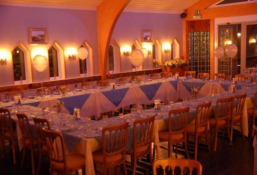 리조트 Warrens Village Motel And Self Catering