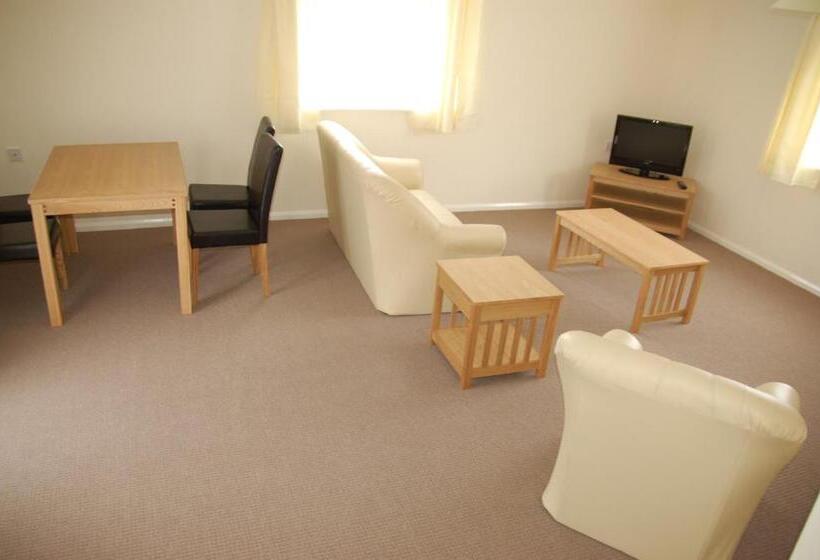 리조트 Warrens Village Motel And Self Catering