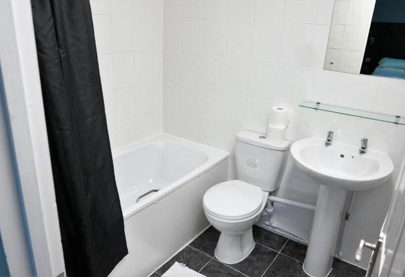 리조트 Warrens Village Motel And Self Catering