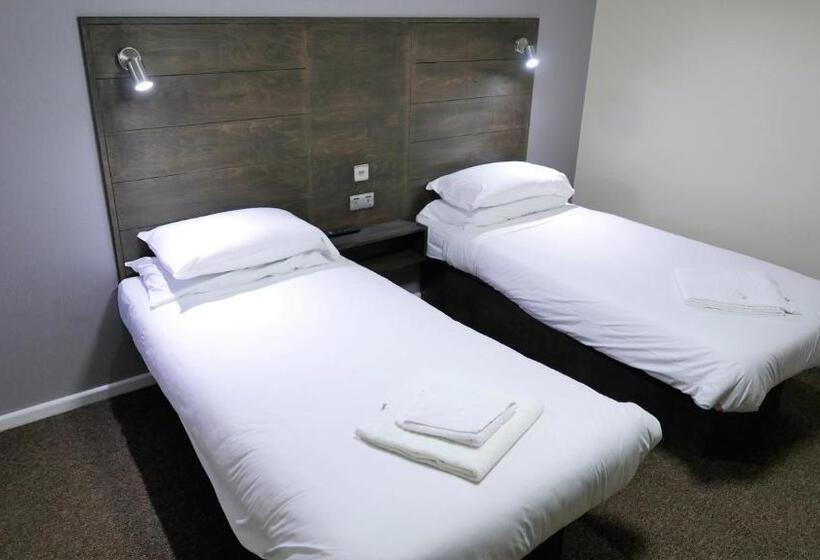 리조트 Warrens Village Motel And Self Catering
