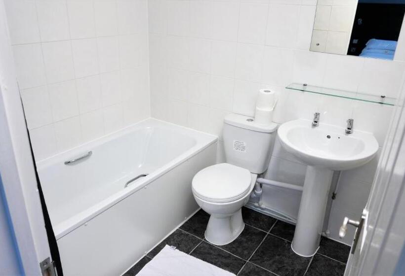 리조트 Warrens Village Motel And Self Catering