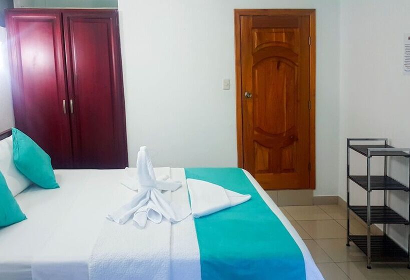 호스텔 Hostal Sir Francis Drake