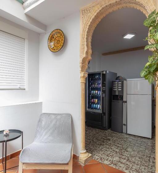 هاستل Pensión Zacatin