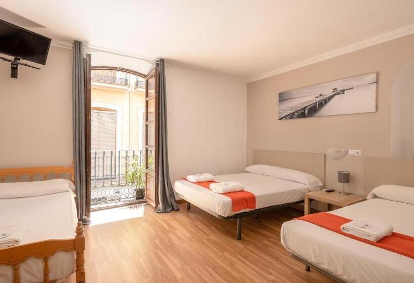 هاستل Pensión Zacatin