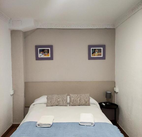 هاستل Pensión Zacatin