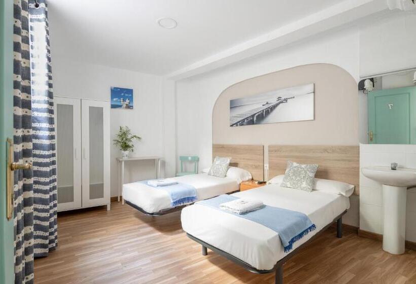 هاستل Pensión Zacatin