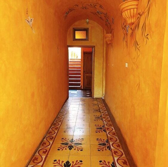 Casa Montalvo Bed & Breakfast