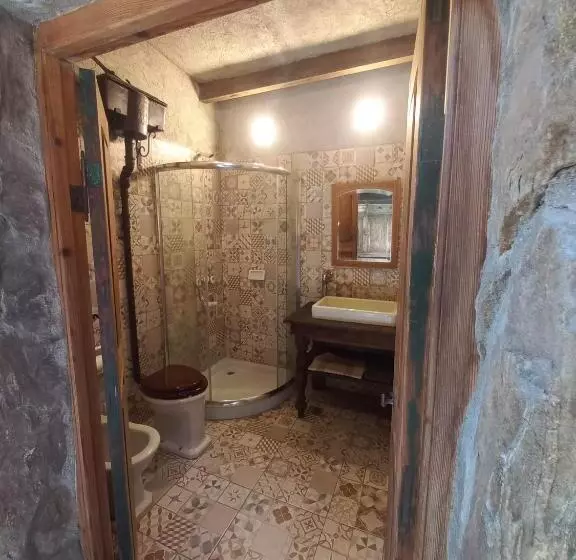 Casita De Piedra B&b