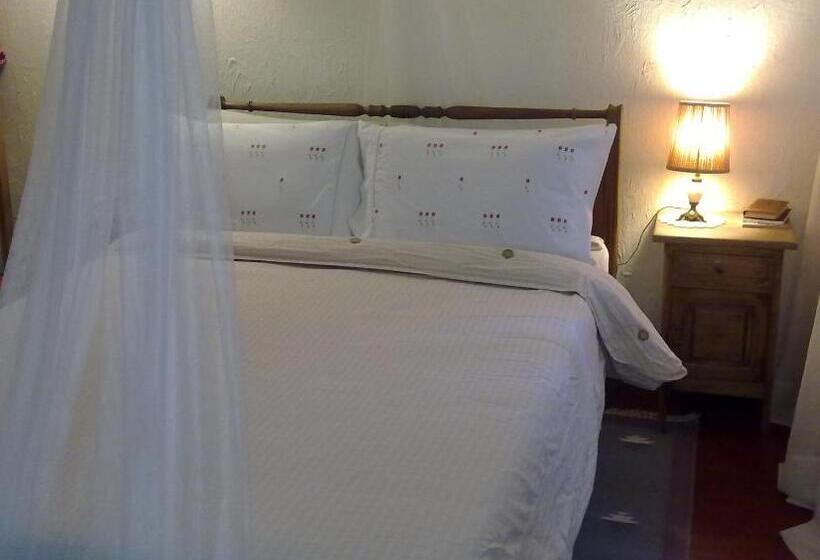 Casita De Piedra B&b