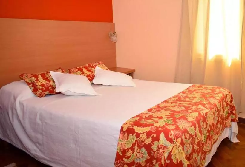 Hotelli Ideal