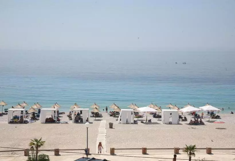 هتل Ionian