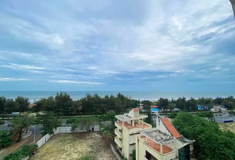 Ngọc Hân Hotel By The Moment