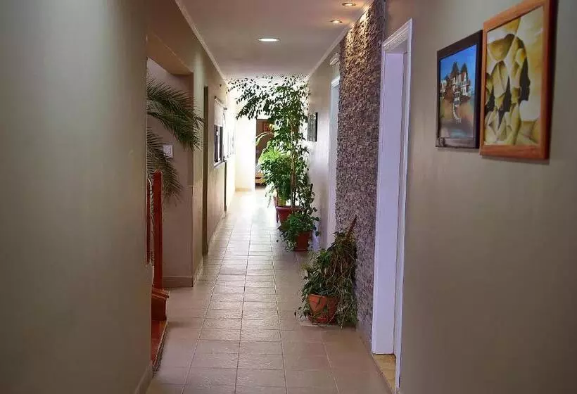 هتل Ozieri