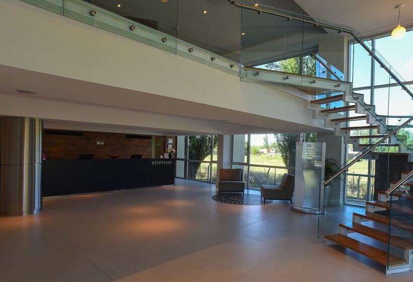 فندق Y Casino Del Rio Cipolletti