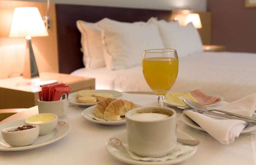 فندق Y Casino Del Rio Cipolletti