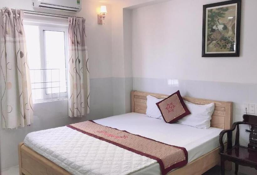 هاستل Hoang Son