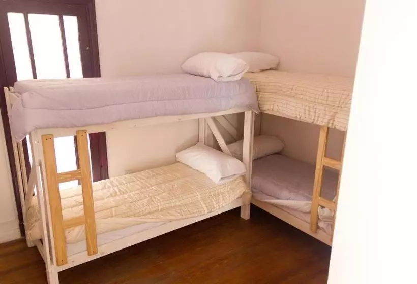 ユースホステル Rosario Global House