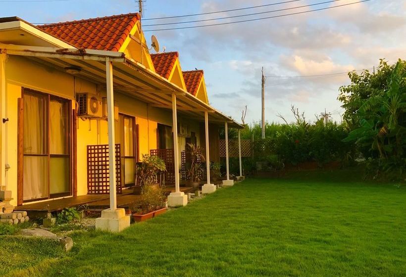 Bed and Breakfast Iyashi No Resort Nakijin