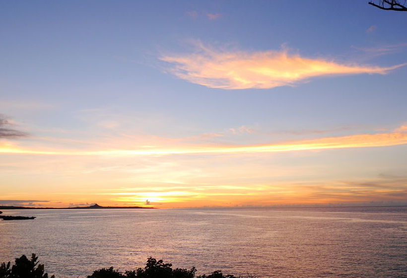 Bed and Breakfast Iyashi No Resort Nakijin