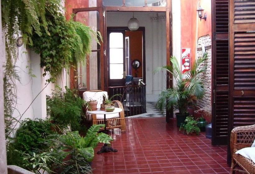 تختخواب و صبحانه Posada De La Luna