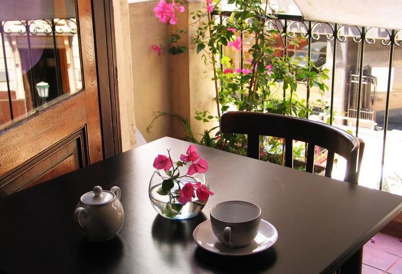 تختخواب و صبحانه Posada De La Luna