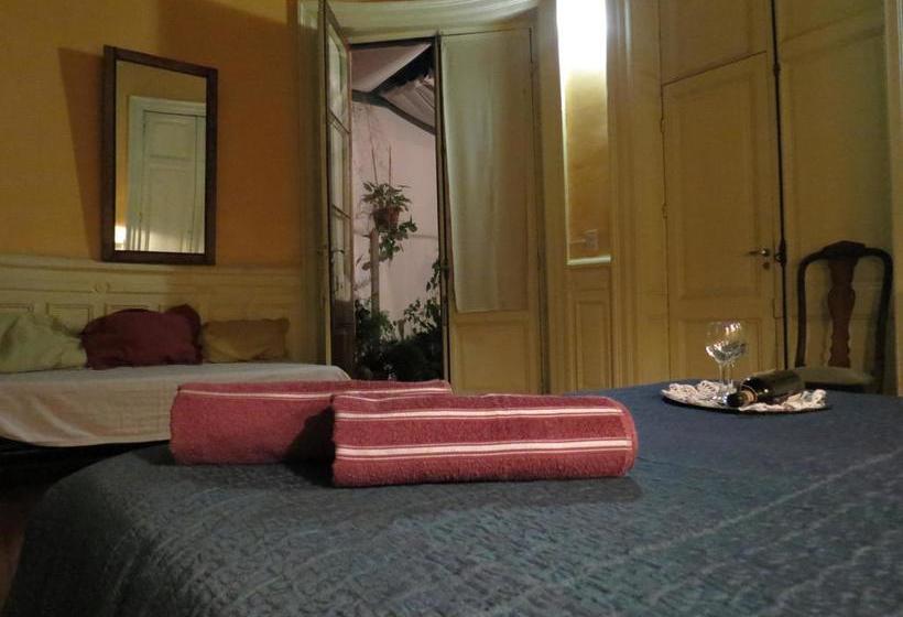 تختخواب و صبحانه Posada De La Luna