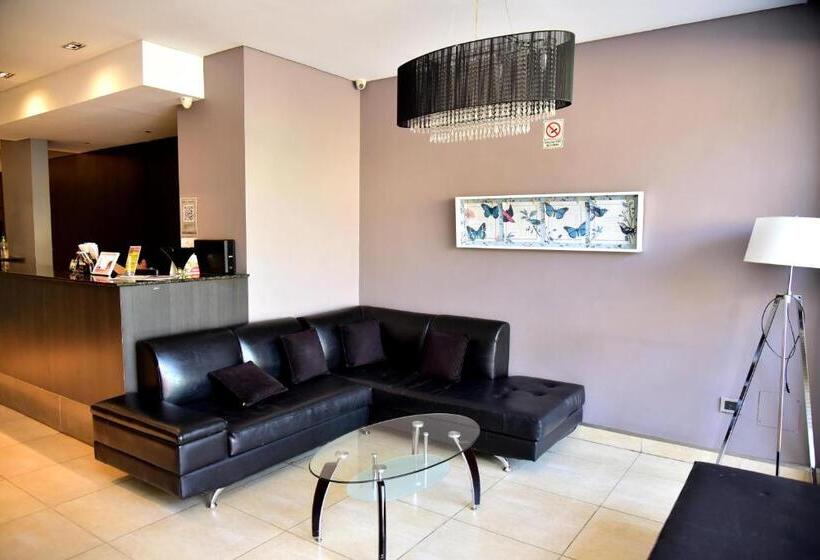 Отель Confianza