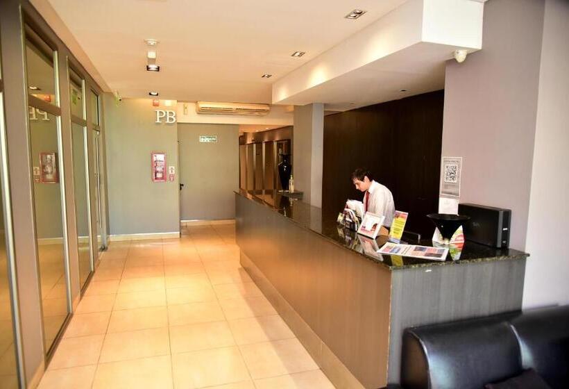 Отель Confianza