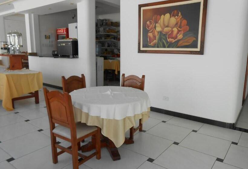 فندق De Las Artes