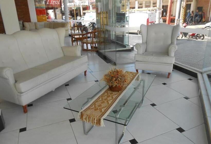 فندق De Las Artes