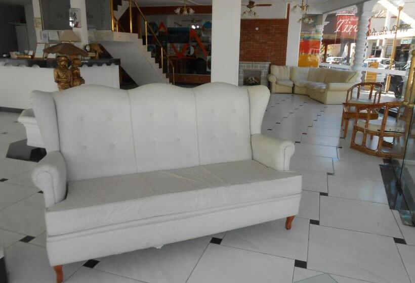 فندق De Las Artes