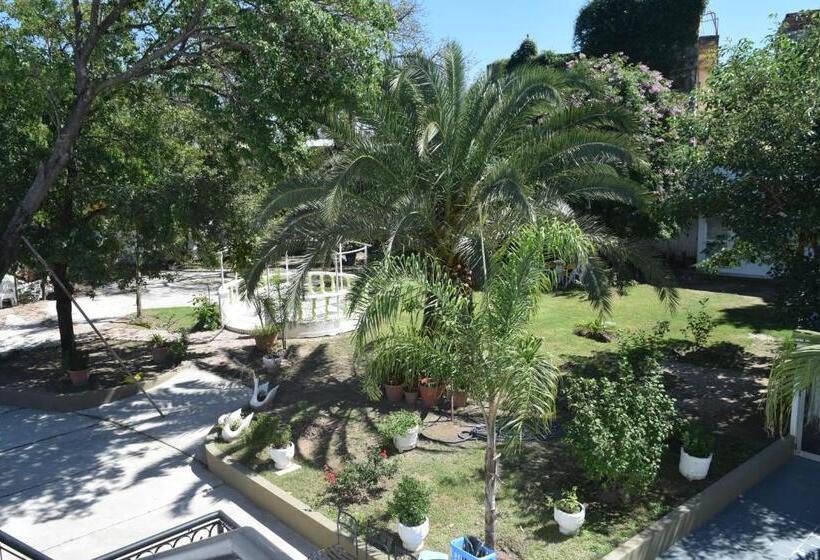 فندق De Las Artes