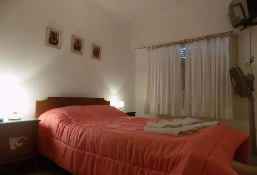 Hotel Embassy