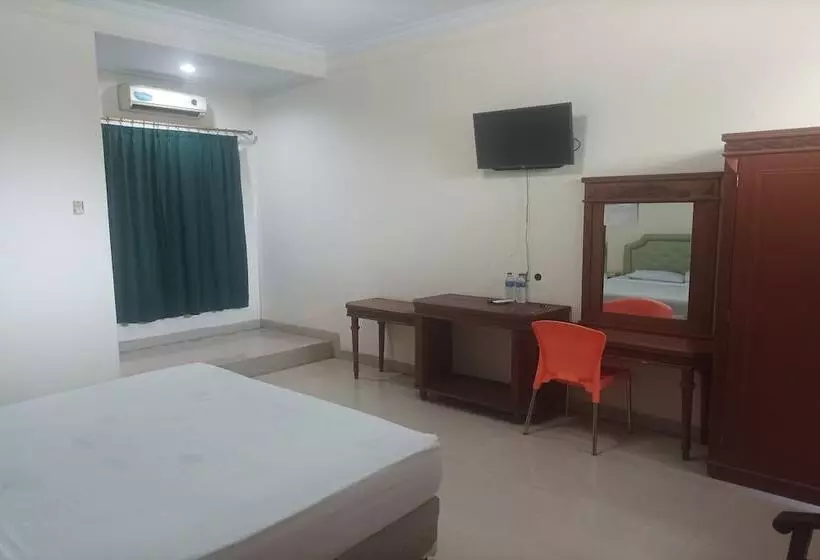 Hotel Permata Hijau