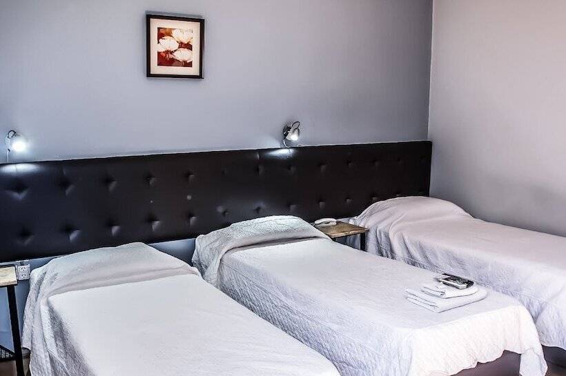 בית מלון כפרי Sienna