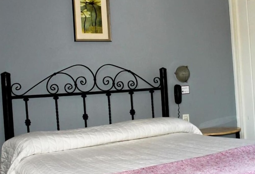 בית מלון כפרי Sienna