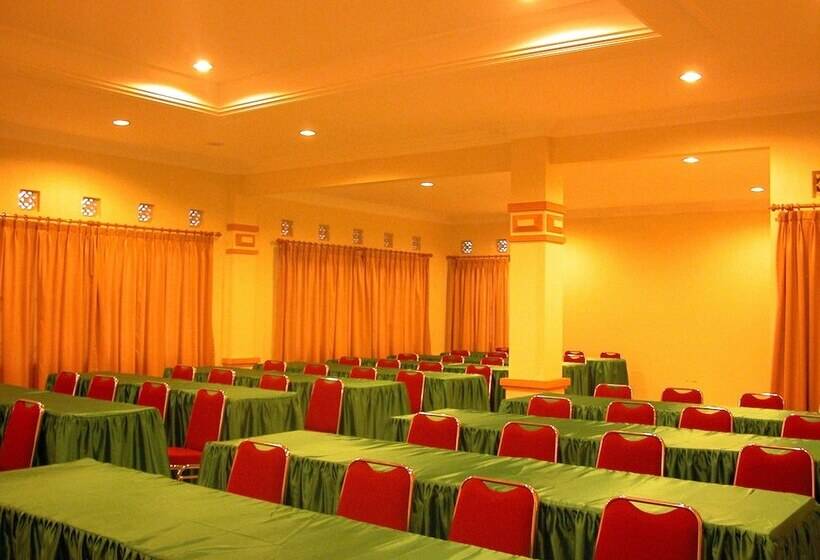 Отель Tangko Inn Resort