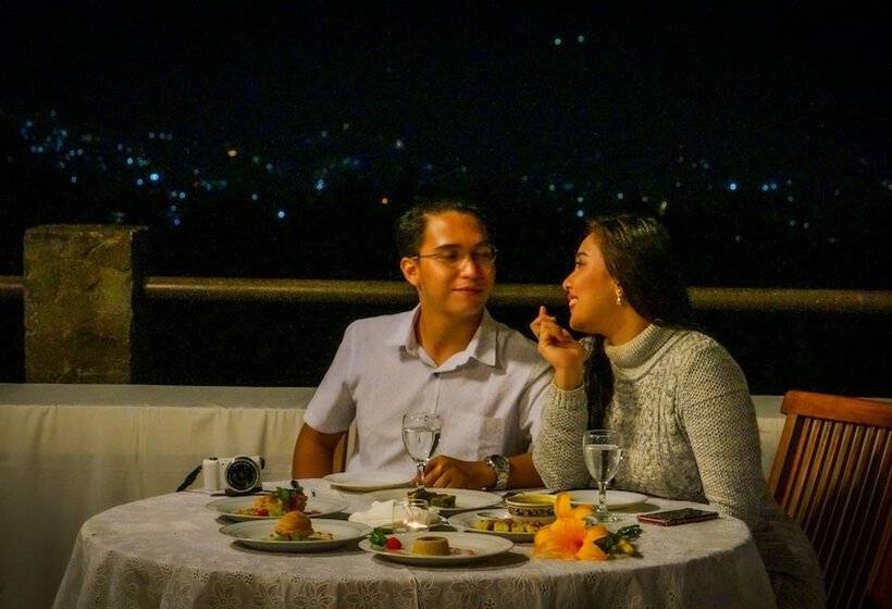 Отель Tangko Inn Resort