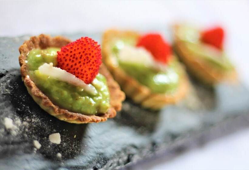 Отель Tangko Inn Resort