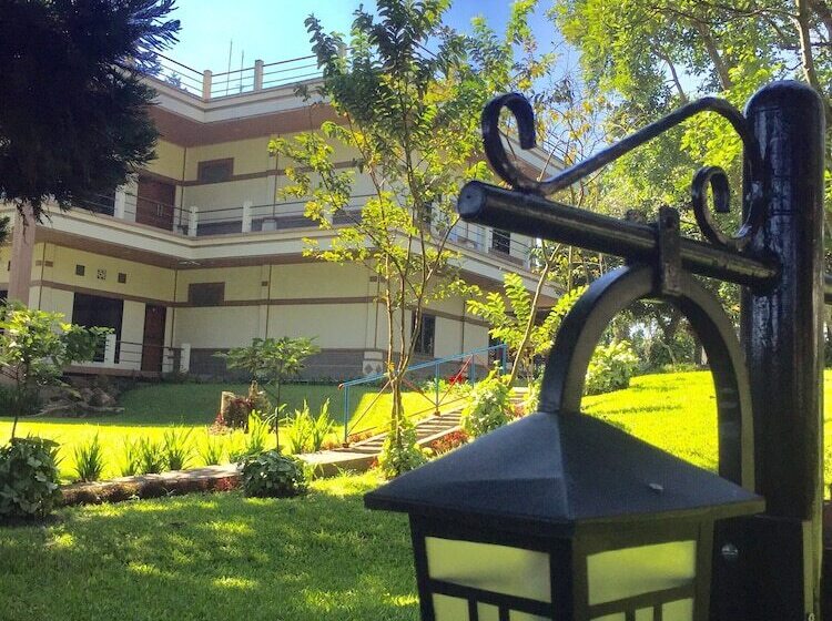 Отель Tangko Inn Resort