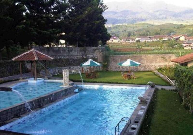 Отель Tangko Inn Resort