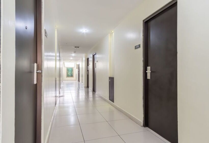 OYO Flagship 1348 Hotel Home Anaya