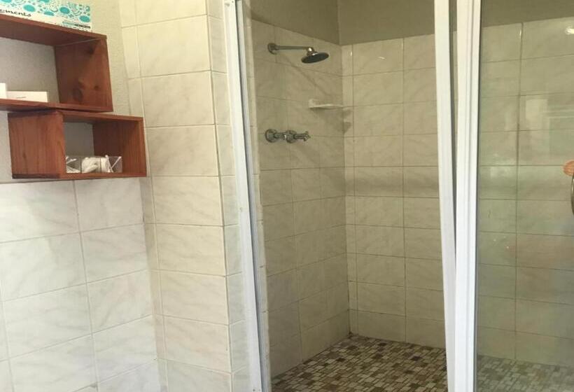 펜션 Le Petit Chateau Guest House