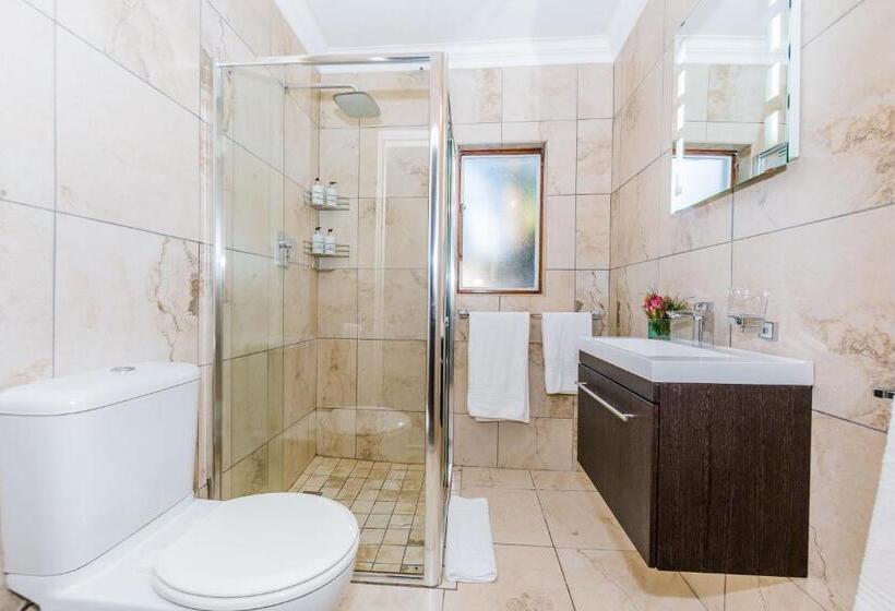 펜션 Le Petit Chateau Guest House