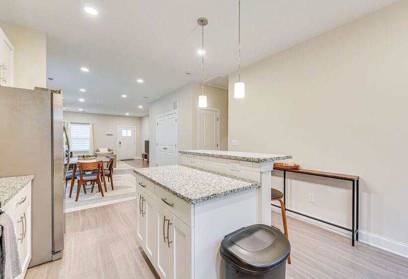 Family Friendly Home ~ 5 Mi To Unc Charlotte!