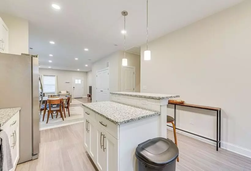 Family Friendly Home ~ 5 Mi To Unc Charlotte!