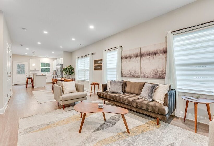 Family Friendly Home ~ 5 Mi To Unc Charlotte!